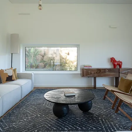 Golden House * Santo Isidoro