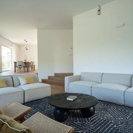 Golden House 펜션 *