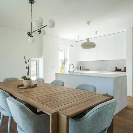 펜션 Golden House *