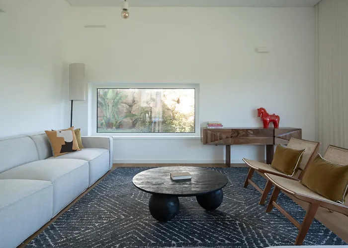 Golden House * Santo Isidoro