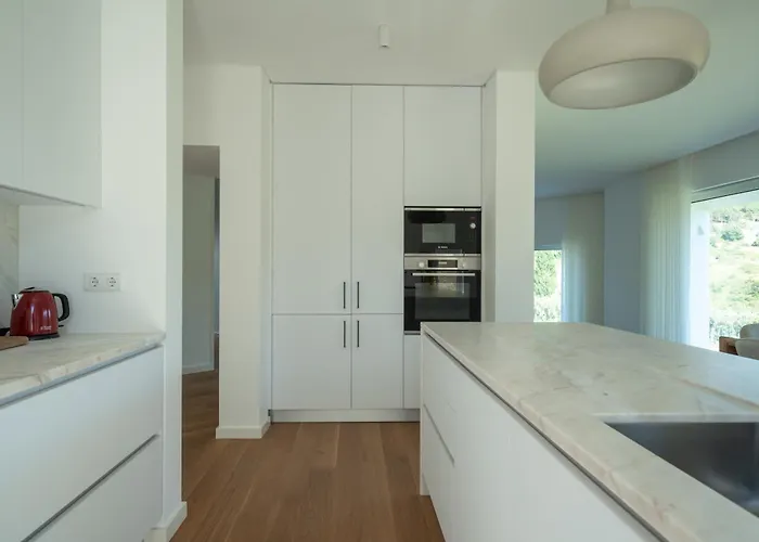 Golden House * Santo Isidoro